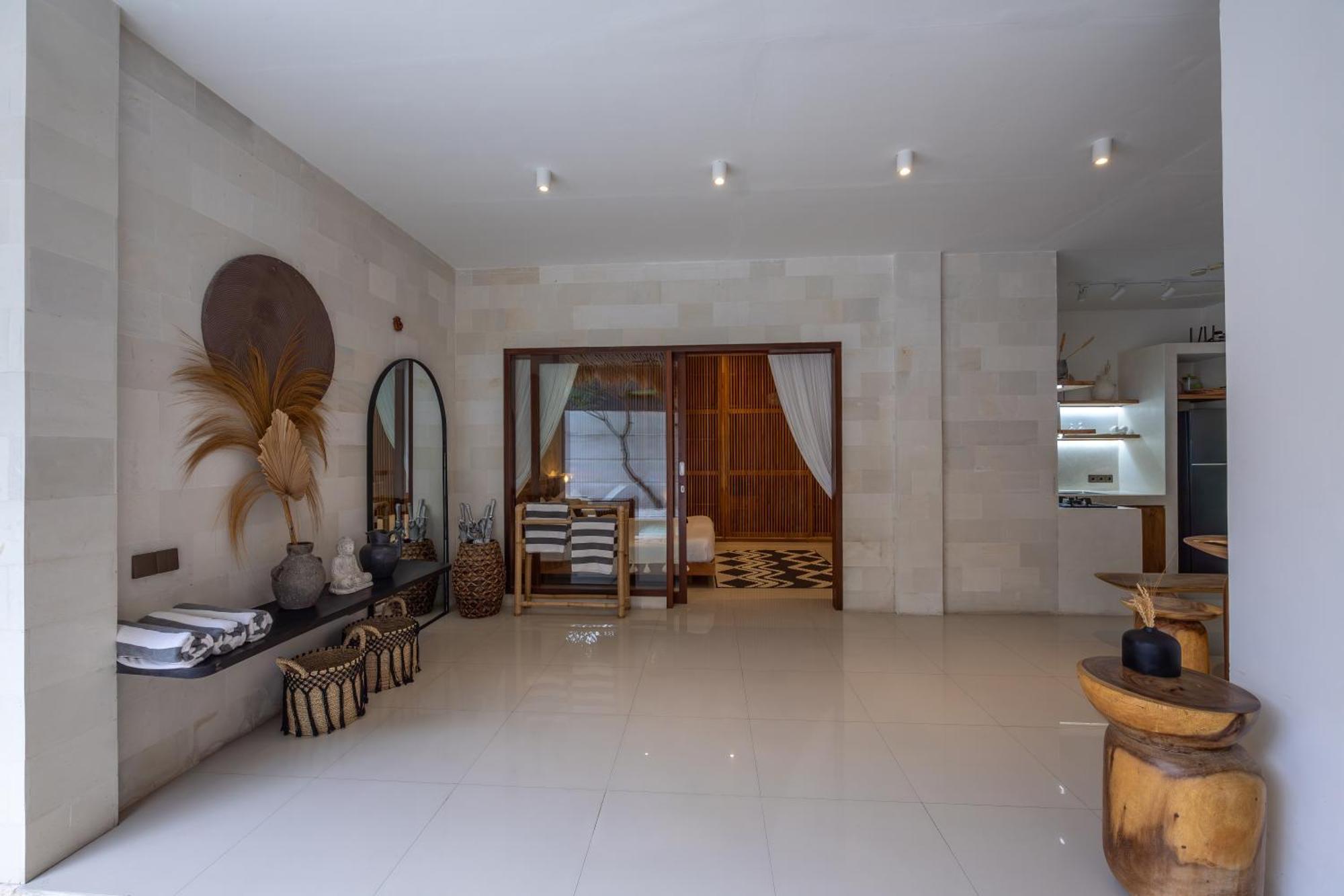 Turan Casa Auri Seminyak Villa Exterior photo