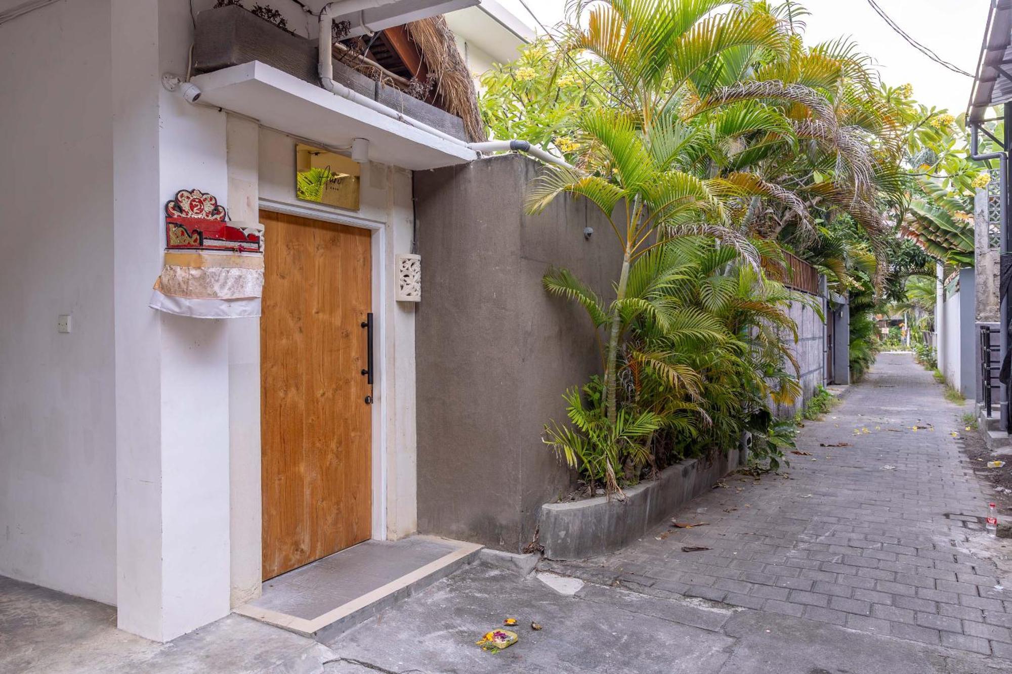 Turan Casa Auri Seminyak Villa Exterior photo
